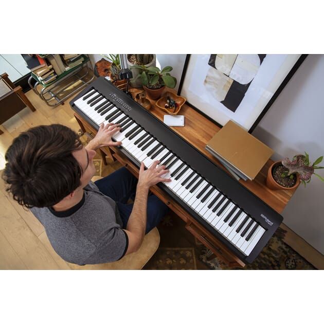 FP-30X-BK_Rel FP-30_AcousticTouch_0M2A3790.jpg