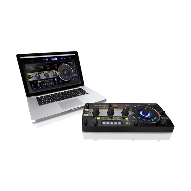 RMX-1000_Rel RMX1000_LAPTOP_VST_WHT_HR.jpg